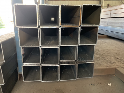 Bảng B&aacute;o Gi&aacute; Th&eacute;p Hộp Vu&ocirc;ng H&ograve;a Ph&aacute;t 200x200 Theo Độ D&agrave;y Mới Nhất H&ocirc;m Nay